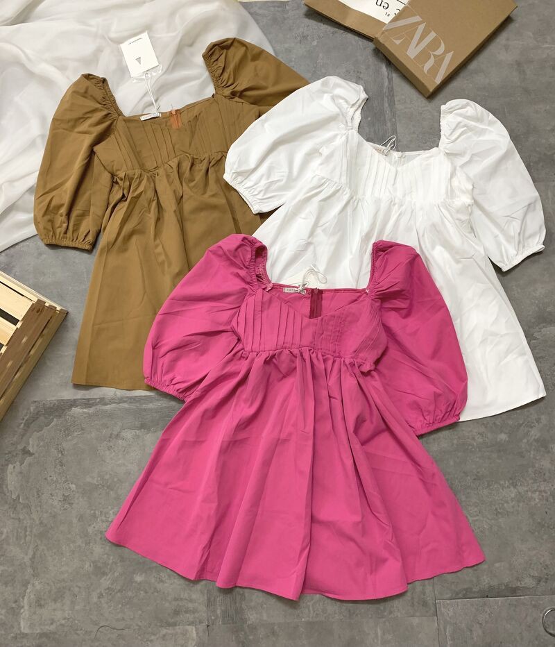 váy cổ vuông nhún ngực bo tay dáng ngắn