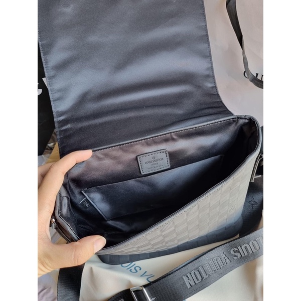 Túi cặp đeo chéo Lv nam district messenger Spsl Fullbox size 26