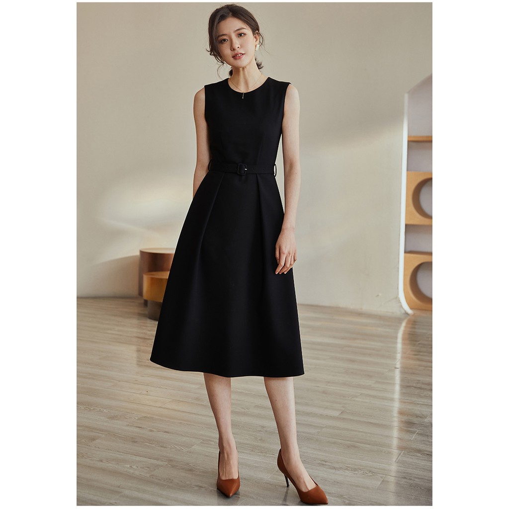 Đầm kèm dây đai cổ tròn sát không tay xếp ly xòe tròn xinh xắn
