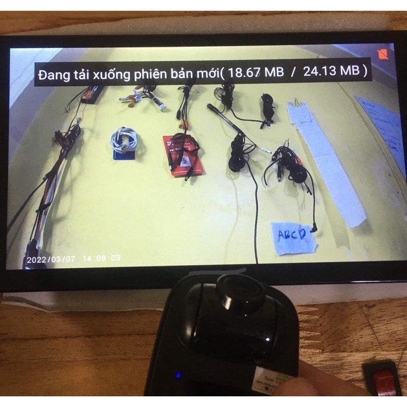 Camera hành trình tích hợp màn hình androdi phát wifi kết nối điện thoại full HD 1080