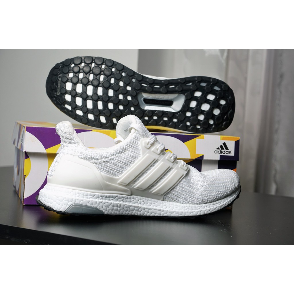 (Hàng có sẵn - Ảnh chụp tại SHOP) Giày Ultra Boost WHITE - Size Nam / Nữ | BigBuy360 - bigbuy360.vn