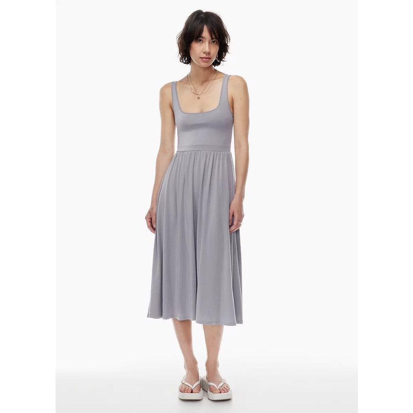 Đầm maxi Wilfred Market 84657 dáng xòe có túi