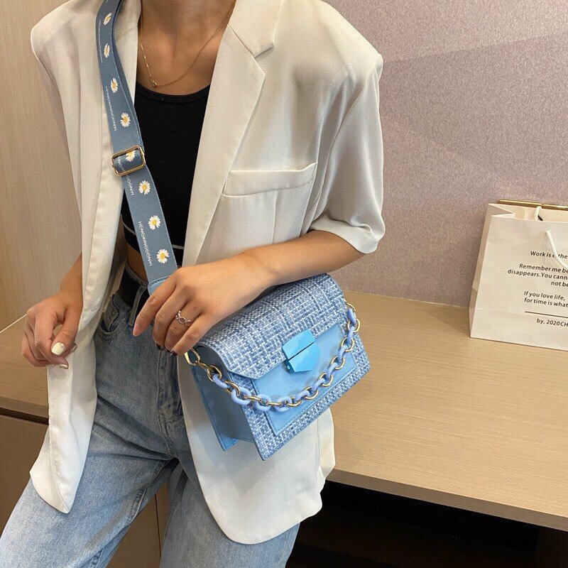 Túi Xách NữTặng QuàTúi Xách Giá Rẻ vải len phối da cao cấp kèm dây đeo chéo in hình hoa cúc trẻ trung MÃ 6067