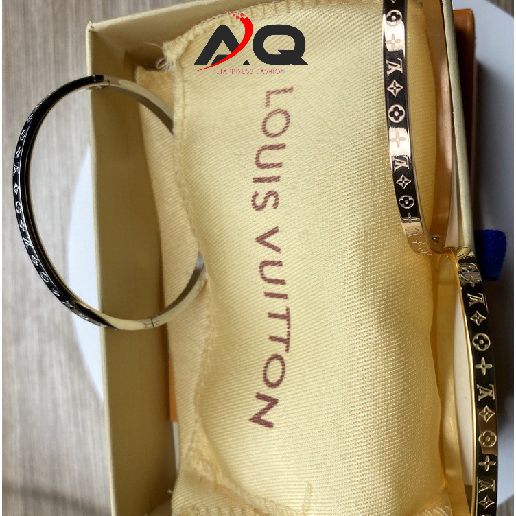 Vòng Tay titan lắc tay LV Kim Loại Khắc Họa Tiết Chữ Louis Vuitton Độc Đáo Thời Trang 2023