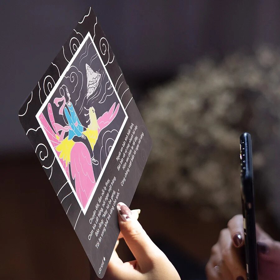 Sách-Combo Hộp Sách chiếu bóng thần kỳ - Cây khế + Sự tích bánh chưng bánh giầy + Ba chú Heo con