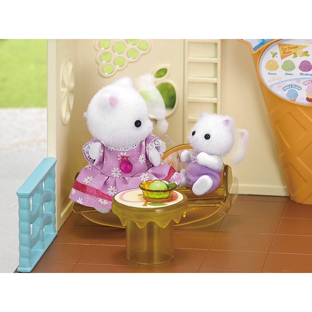 Sylvanian Families Tiệm Kem Trên Bãi Biển Seaside Ice Cream Shop Set