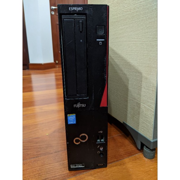 Máy tính Fujitsu Esprimo D583/K | Core i3 4GB RAM 500GB + vi xử lí i5 3450 không barebone