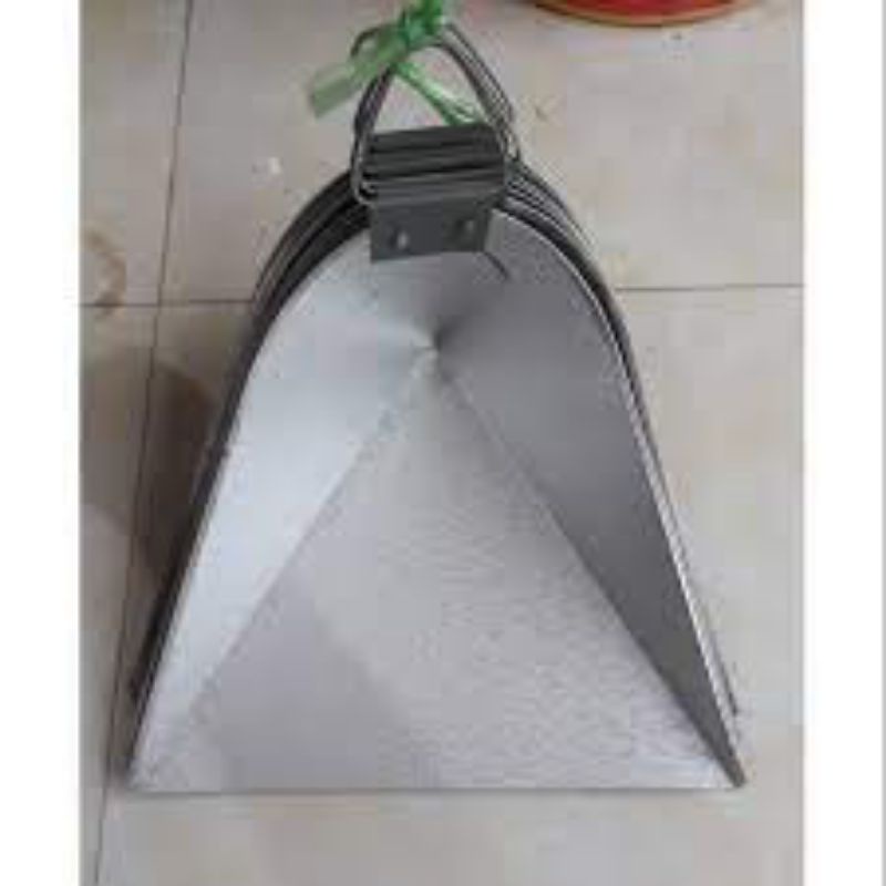 Hót rác bằng tôn siêu bền bảo hàng 10 năm
