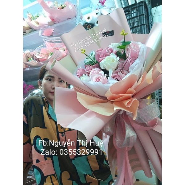 Bó 50 bông hoa hồng sáp mix màu đẹp tại Hà Nội
