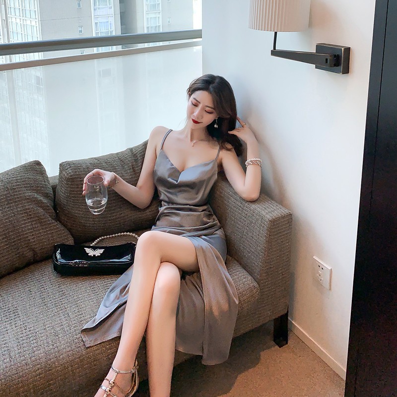 Đầm hở lưng dáng dài xẻ tà quyến rũ cho đi biển | BigBuy360 - bigbuy360.vn