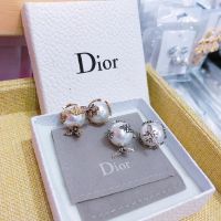 Bông tai ja.dior ong