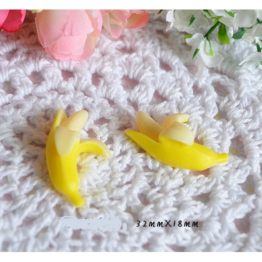Charm quả chuối bóc dở rất ngộ nghĩnh cho các bạn trang trí vỏ ốp điện thoại, DIY