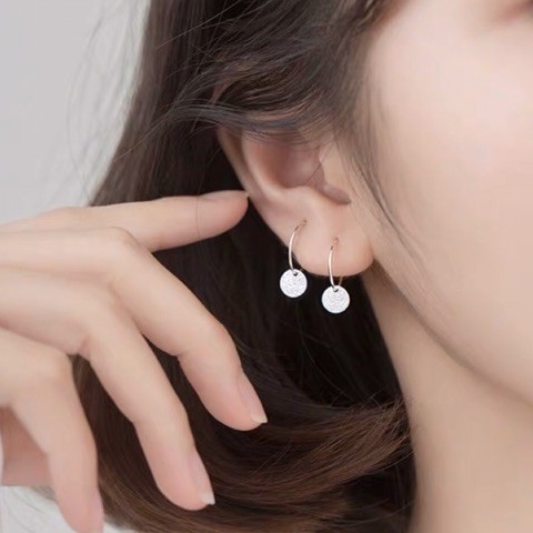 Bông tai tròn bạc nữ thật gắn charm tròn DaLiA Jewelry khuyên tai bạc bông tròn cá tính