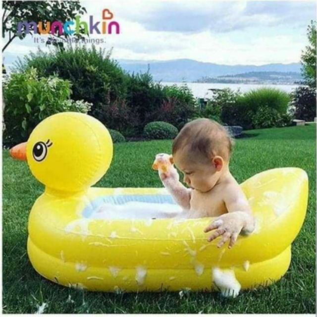 CHẬU TẮM PHAO / HỒ BƠI CON VỊT Munchkin (SALE)