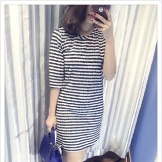 Đầm suông Zara khoá sau