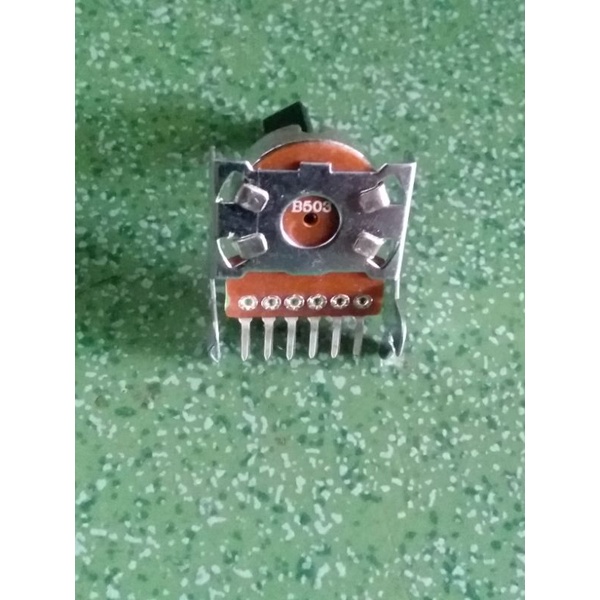 5 CHIẾT ÁP 6 CHÂN 100K