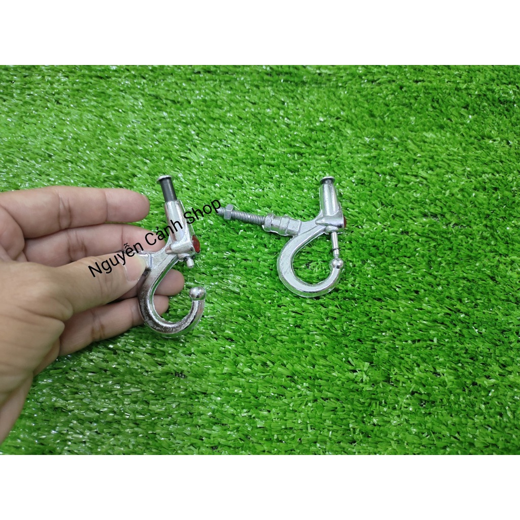 Cặp móc bấm treo đồ cho xe máy ốc 6li