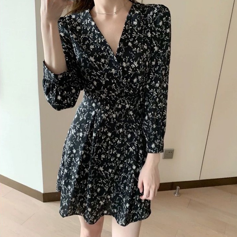 Đầm dài tay cổ chữ V in họa tiết hoa thời trang cho nữ