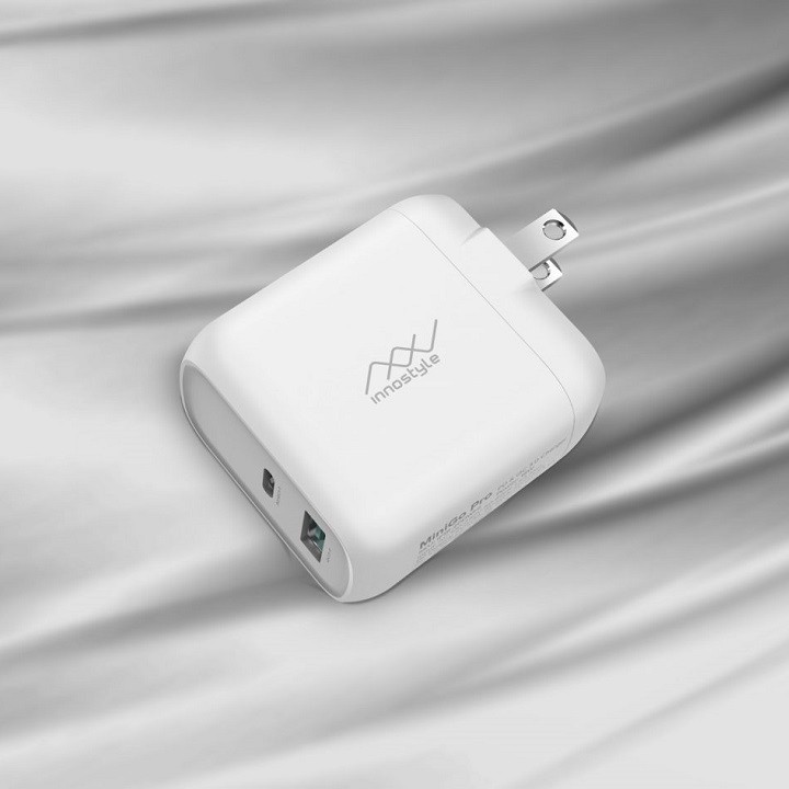 Sạc Nhanh INNOSTYLE Minigo Pro Dual PD/QC3.0 18W WHITE – IP18-2PDWHI