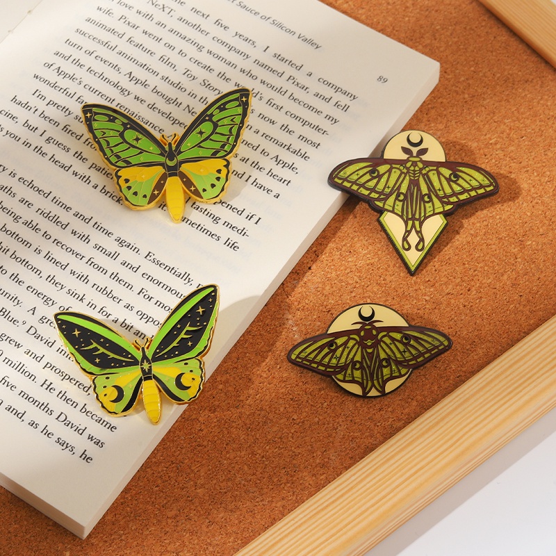 Ghim Cài Áo Hình Bướm Hoạt Hình Dễ Thương