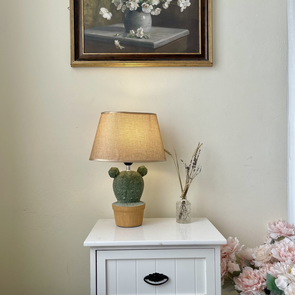 Đèn bàn ngủ LART 17512 thân hình bình xương rồng có 2 nhánh độc đáo với dây tắt bật dùng nhiều loại bóng