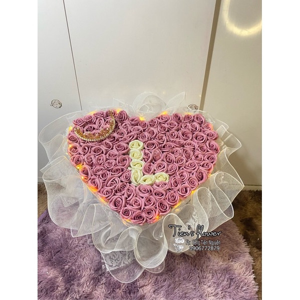 Bó hoa sáp 100 bông hình tim shop có nhiều màu nhận kết chữ theo yêu cầu