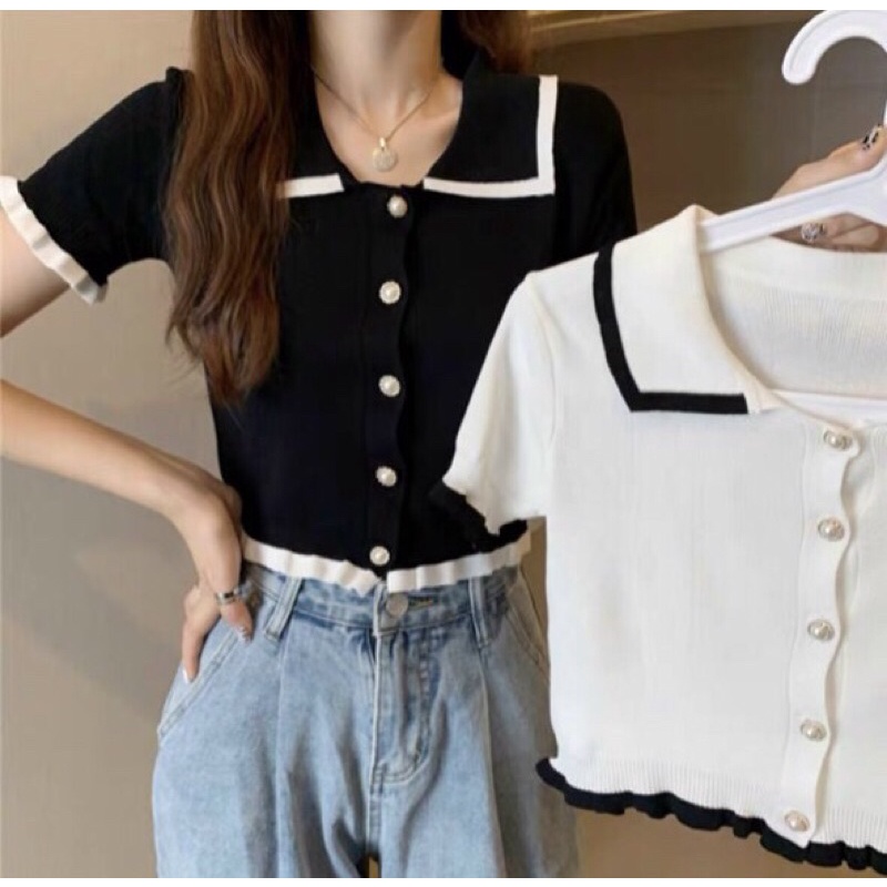 Áo thun cổ bẻ phối viền tay dáng croptop kiểu Hàn Quốc