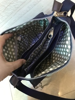 Túi đeo chéo kipling 9 ngăn - k215