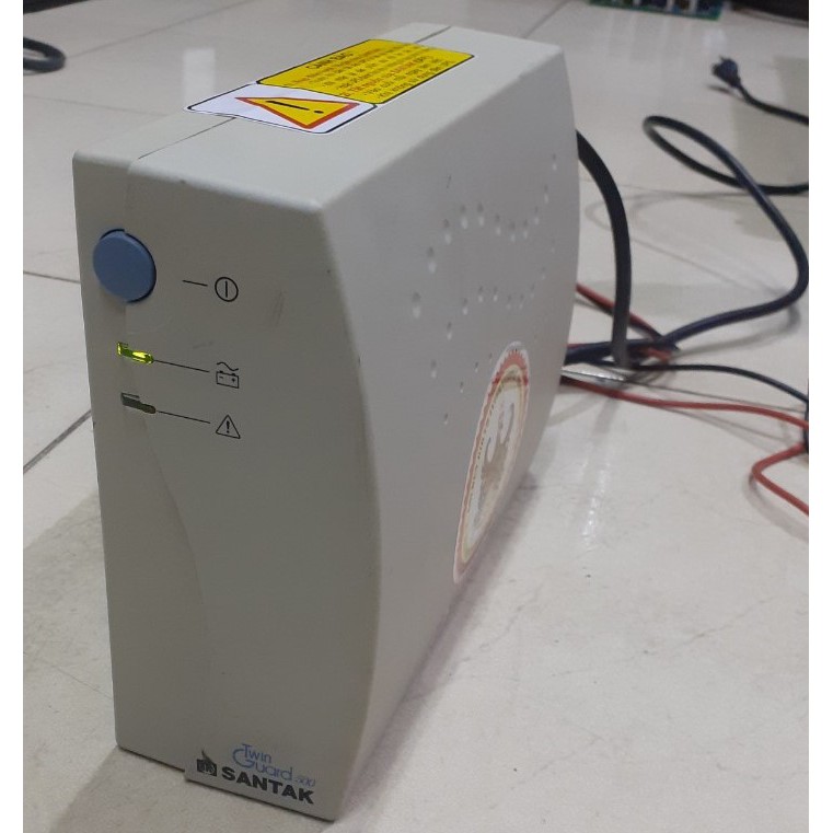 TG500 - Bộ lưu điện  SANTAK 500VA