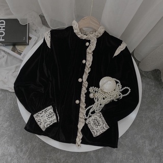 Áo Nhung Đen Phối Cổ Tay Ren