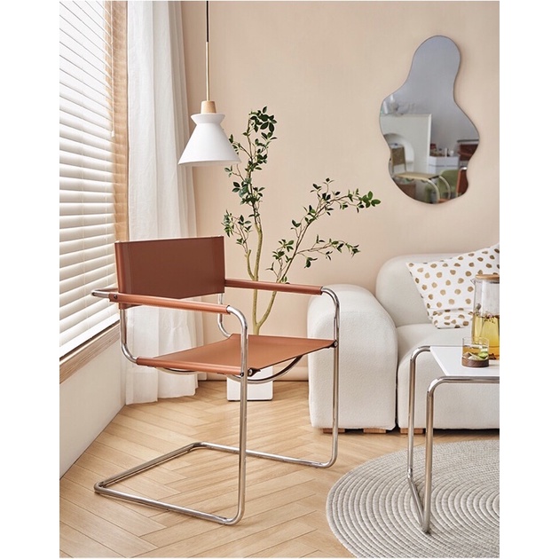 Ghế da yên Mr Arm chair khung kim loai cao cấp phong cách Bắc Âu