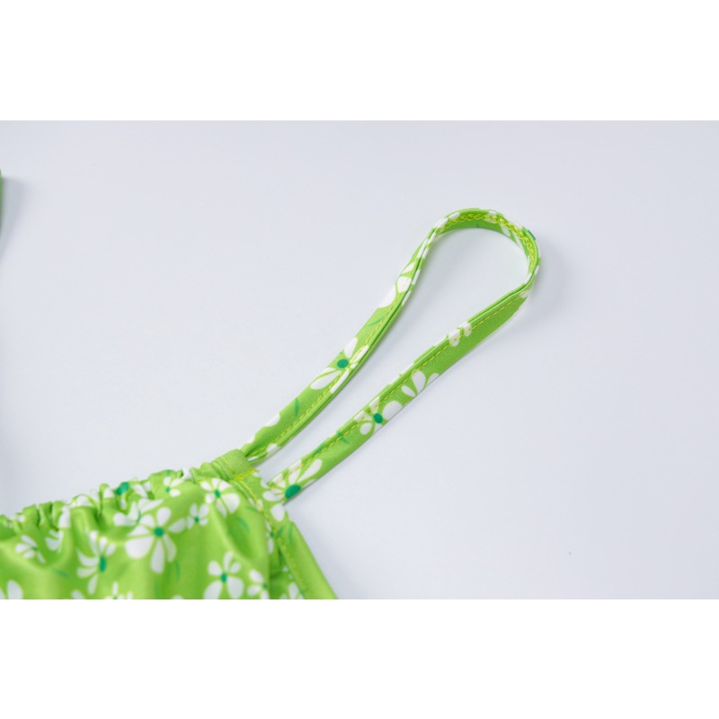 Jumpsuit Sát Nách Hoạ Tiết Hoa Thiết Kế Quyến Rũ