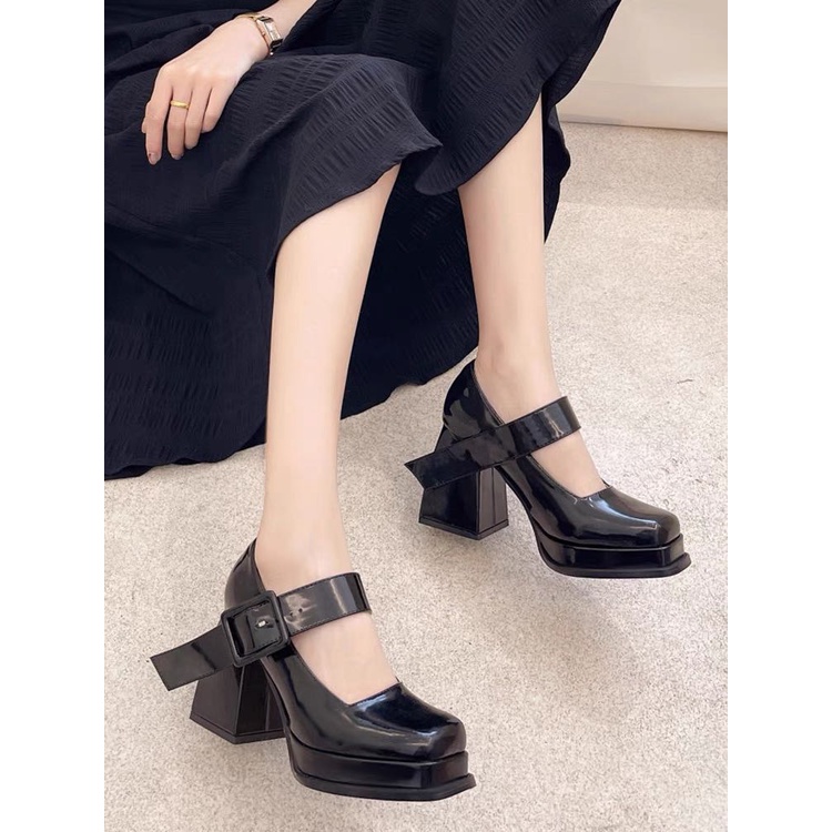 Giày ulzzang cao gót tôn dáng, mũi vuông thời thượng