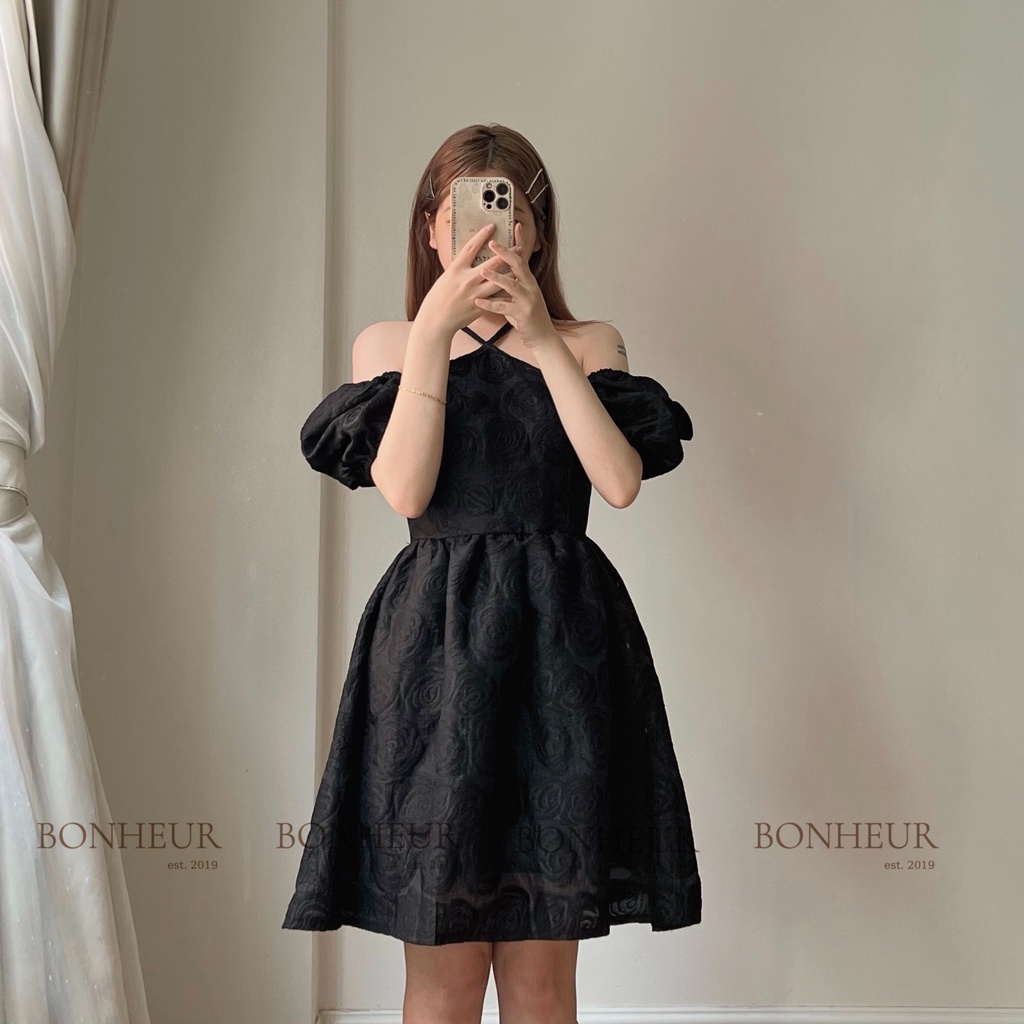 Váy tay bồng đầm xoè trễ vai cổ yếm ngắn chất voan hoa hồng cao cấp Bonheur Lucy Dress