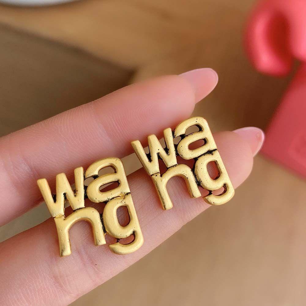 Khuyên Tai Hợp Kim In Chữ Wang Phong Cách Vintage Tinh Tế Cho Nữ