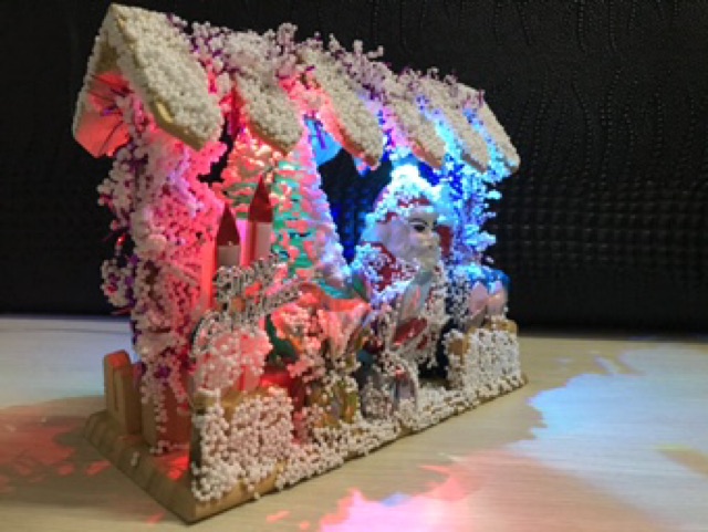 Nhà Tuyết Đón Noel