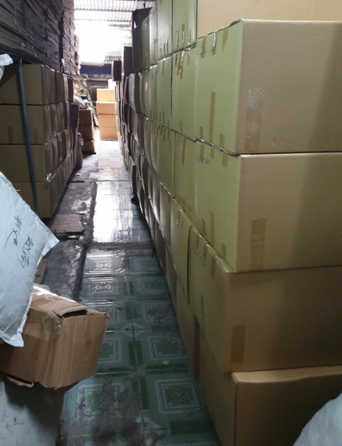 Xốp dán tường ô vuông kim tuyến giả da | BigBuy360 - bigbuy360.vn