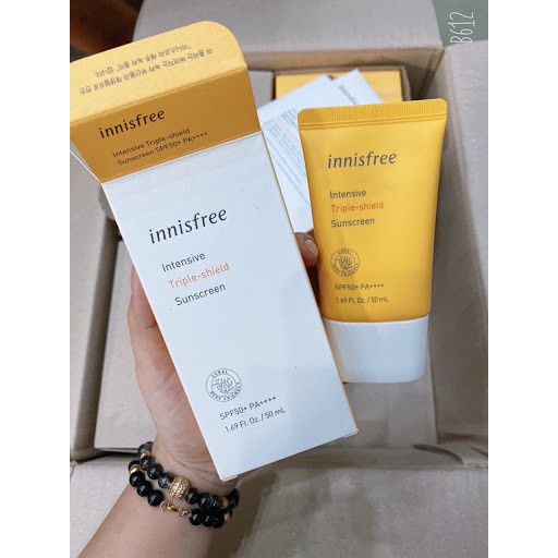 (GIÁ BÁN SỈ) Kem Chống Nắng, Nâng Tone, Che Khuyết Điểm, Chống Nắng Innisfree 50ml+ tặng kèm mặt nạ dưỡng da | BigBuy360 - bigbuy360.vn