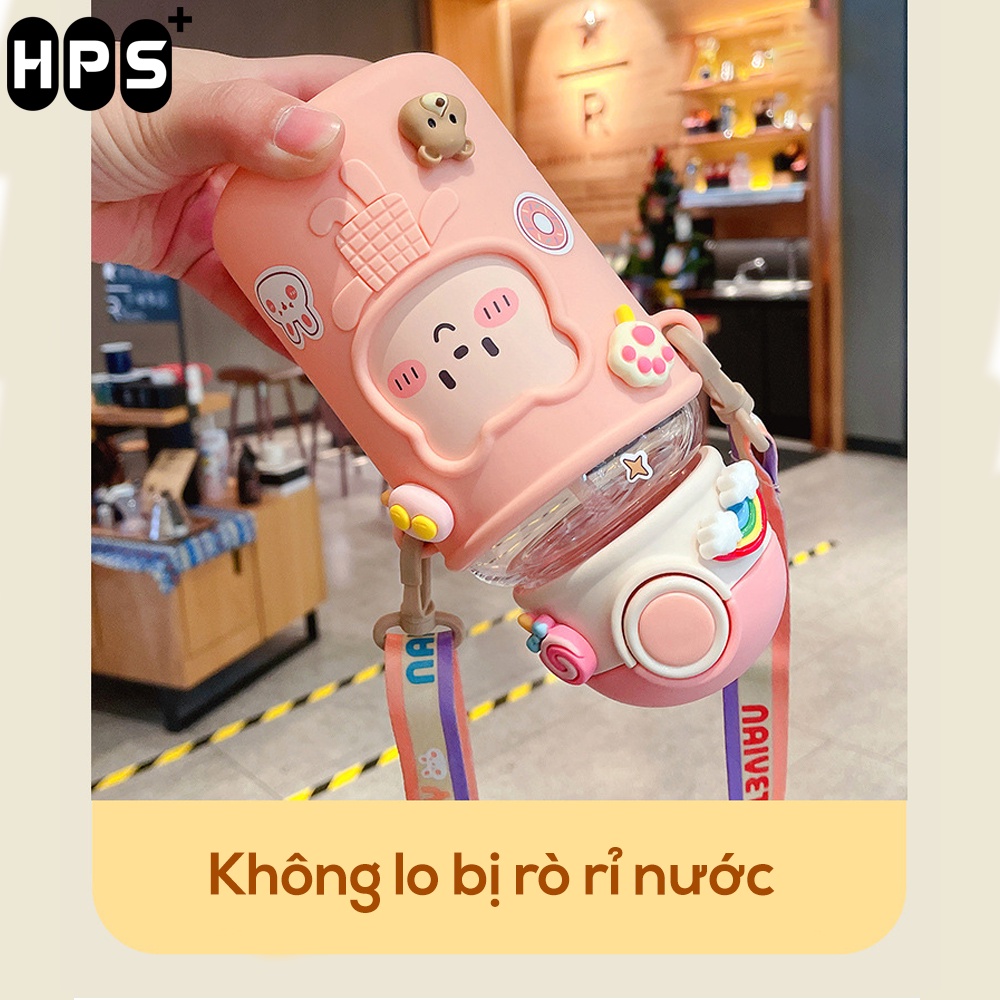 Bình nước cute, Bình nước cho bé có quai đeo nắp bật, ống hút mềm mại dung tích 620ml - Tặng kèm sticker