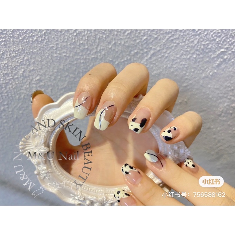Khung chụp ảnh decor nail