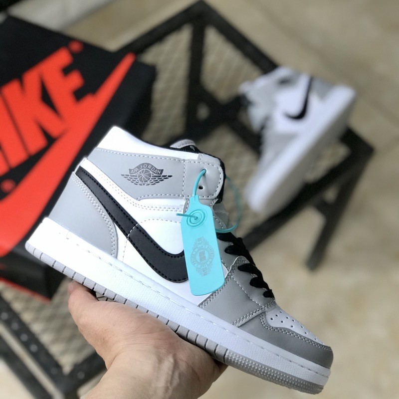 Ảnh thật của giày bóng rổ jordan1 Highr full box bill