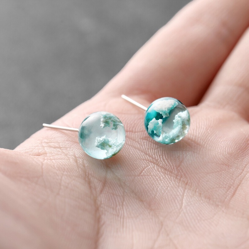 [New Stock] Creative Resin Transparent Blue Sky White Cloud Ball Stud Earrings Jewelry