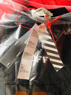 Áo offwhite galaxy (hàng cao cấp)