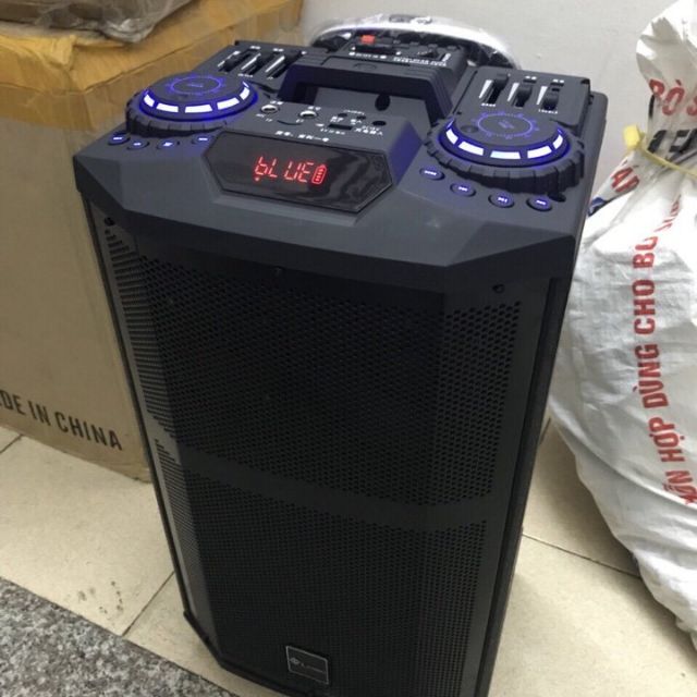 LOA KÉO KARAOKE DJ K5 3 TẤT 5 TẶNG KÈM 2 MICRO KHÔNG DÂY HÁT CỰC HAY