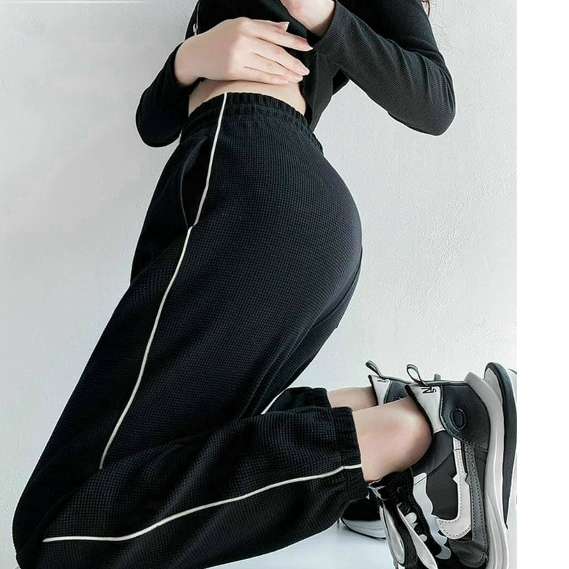 Quần Jogger Nữ viền sọc bo gấu vải tổ ong m606