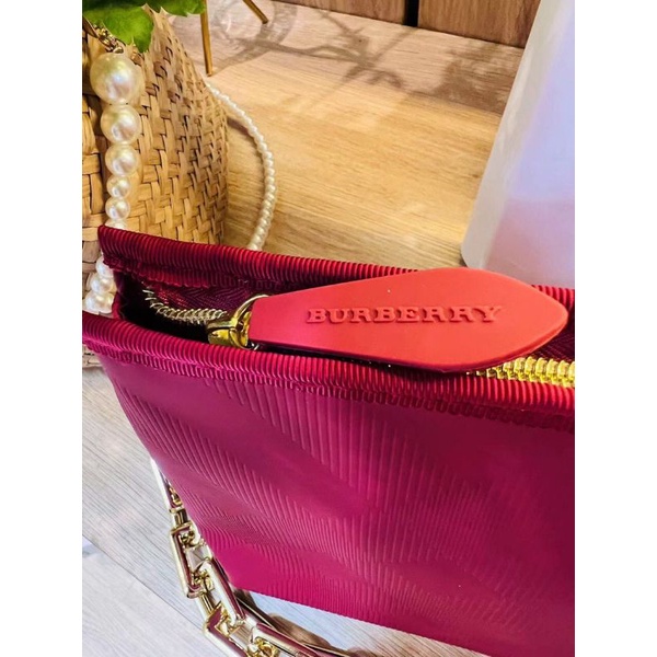 Túi Burberry