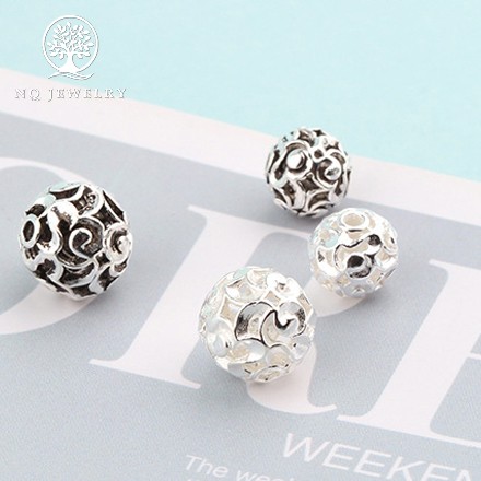 Charm bạc hình cầu họa tiết hoa văn xỏ ngang - NQ Jewelry