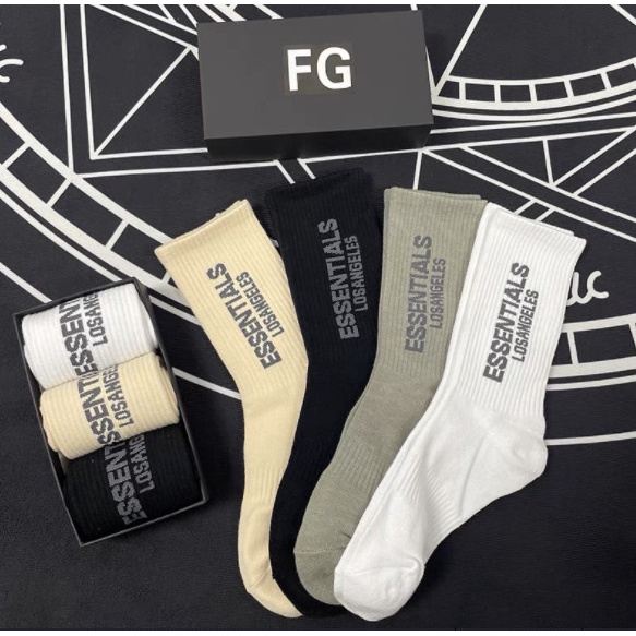 Vớ ESSENTIALS &amp; FG cao cổ Nam Nữ phong cách thể thao, trẻ trung, năng động.