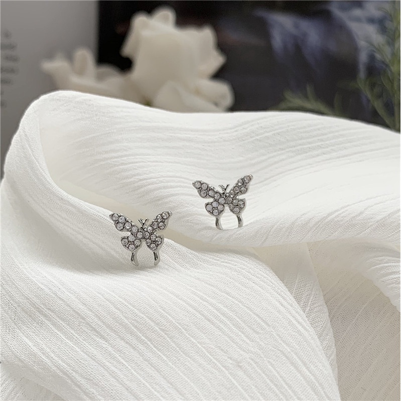 Khuyên Tai Hình Bướm Đính Đá Nhỏ Xinh Thời Trang Mùa Hè Cho Nữ