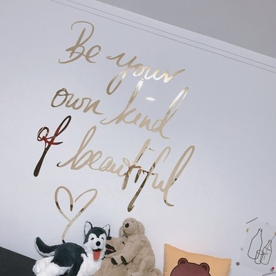 Chữ 3d dán tường "Be your own kind of beautiful"